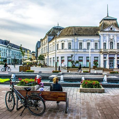 Korona Hotel Nyíregyháza Exterior foto
